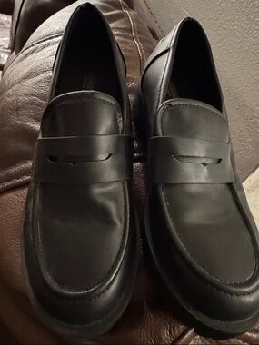Black Cushiionaire Memory Foam Penny Loafers - 9W